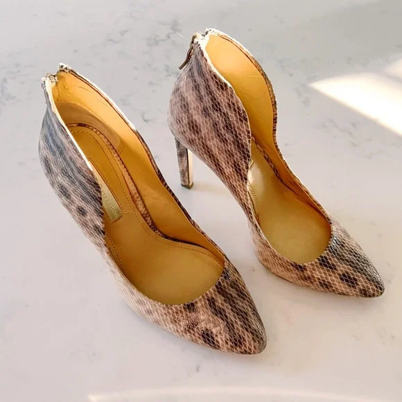 BCBG BCBGeneration Snake Zipper Back Heel Pump 6 - Picture 5 of 7